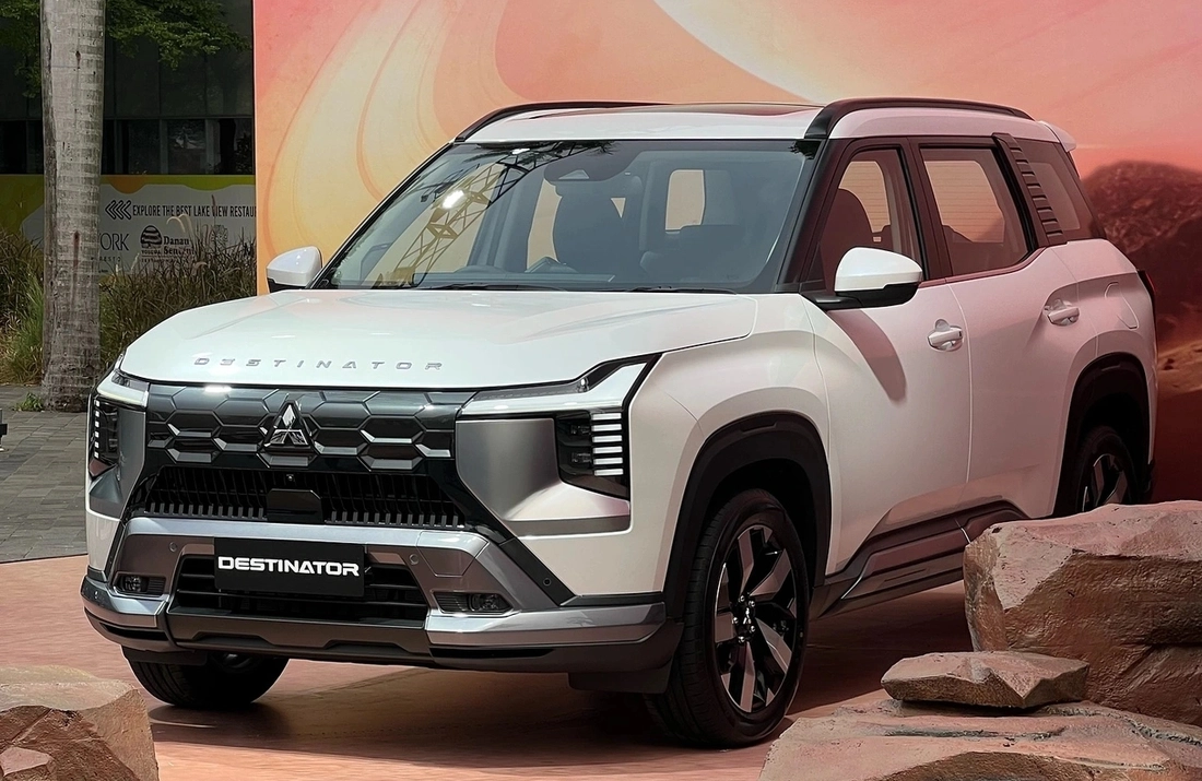 So sánh 3 bản Mitsubishi Destinator chờ ngày về Việt Nam: Chung động cơ, khác tiện nghi và an toàn - Ảnh 4