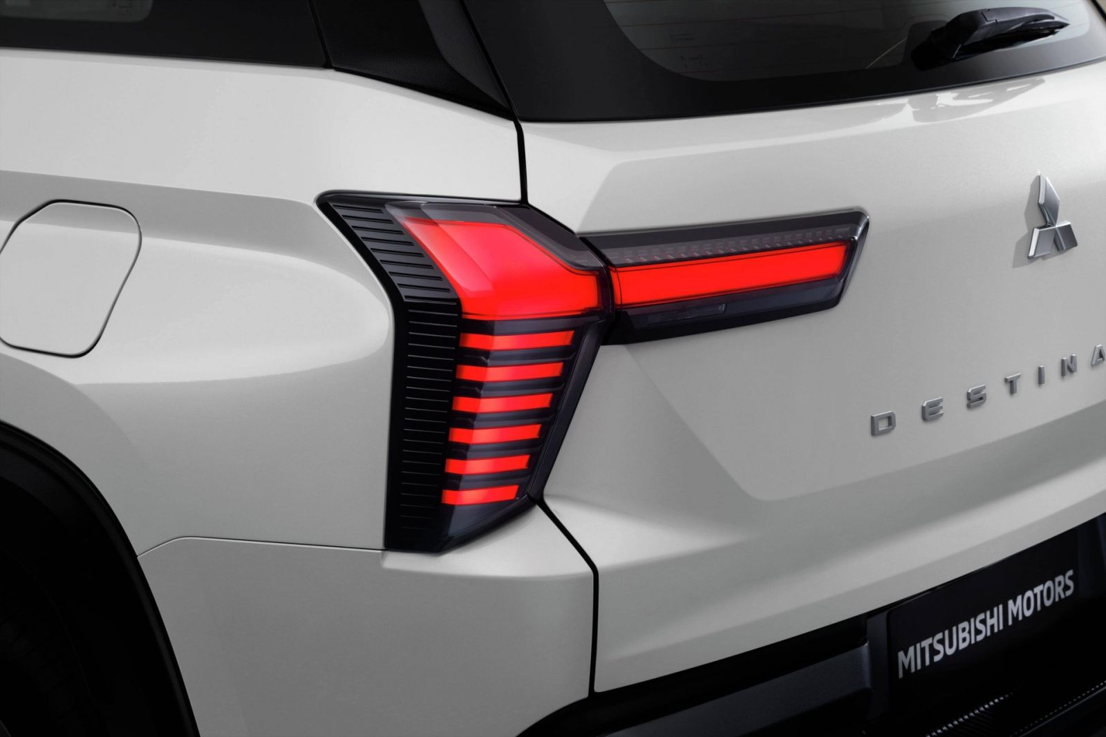 mitsubishi-dst_06