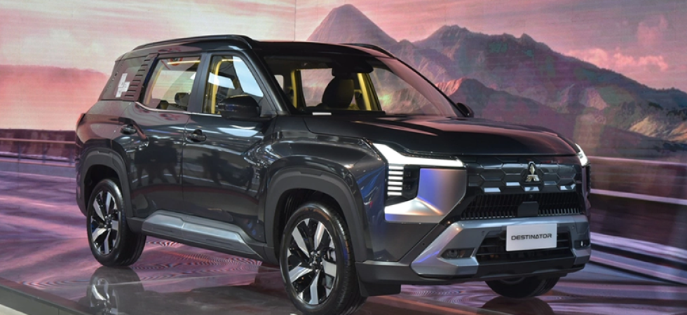 Mitsubishi Destinator trước khi về Việt Nam: Giá quy đổi cao nhất 745 triệu có gì?