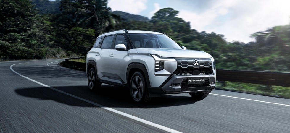 So sánh 3 bản Mitsubishi Destinator
